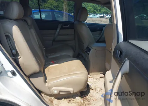 2010 Toyota Highlander Se V6 из США, поврежденный, VIN 5TDKK3EH8AS016786